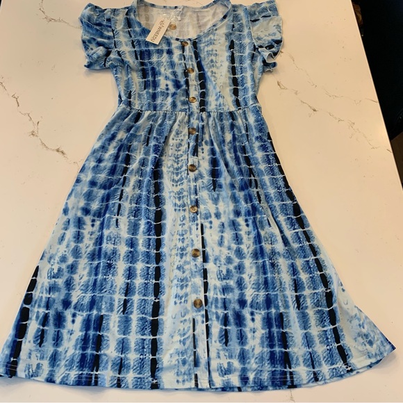 NEW Blue & White Boxed Tie Dye Ruffle Sleeve Button Up Dress Size Large - Picture 2 of 11